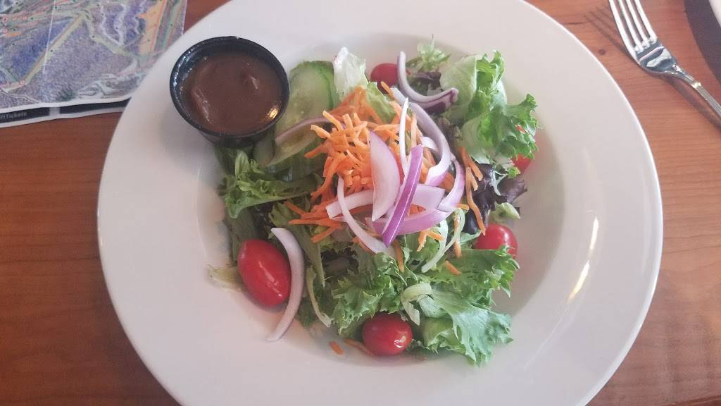 Howies at Jay Peak Stateside | restaurant | 219 Jay Peak Rd, Jay, VT 05859, USA | 8029882748 OR +1 802-988-2748