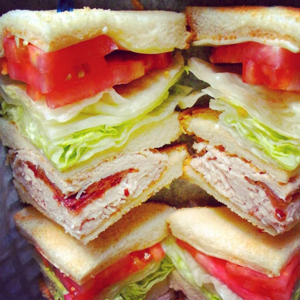 West Goshen Deli & Restaurant | restaurant | 105 Westtown Rd, West Chester, PA 19382, USA | 6106963460 OR +1 610-696-3460