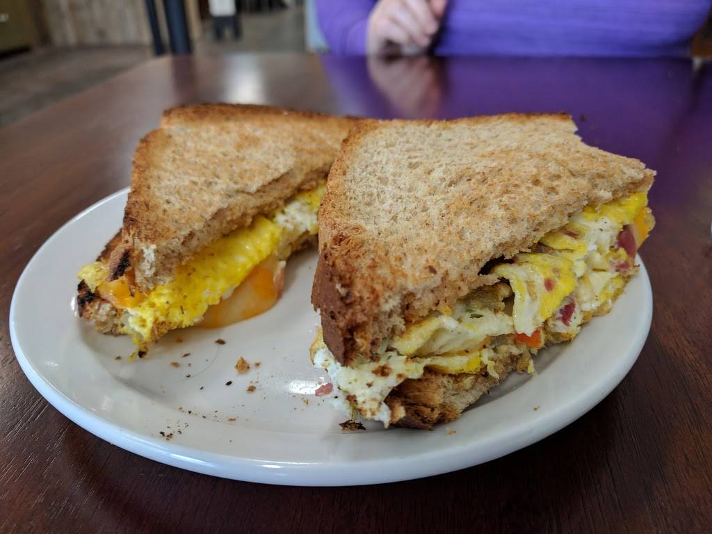 D&D Homestyle Cuisine & Café | restaurant | 8 Woodstock St N, Tavistock, ON N0B 2R0, Canada | 5196552278 OR +1 519-655-2278