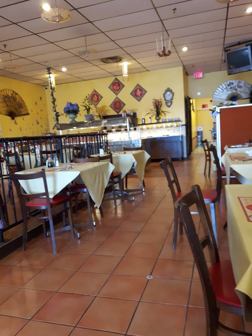 Daisy Restaurant | restaurant | 1200 Lansdowne St W, Peterborough, ON K9J 2A1, Canada | 7058768678 OR +1 705-876-8678