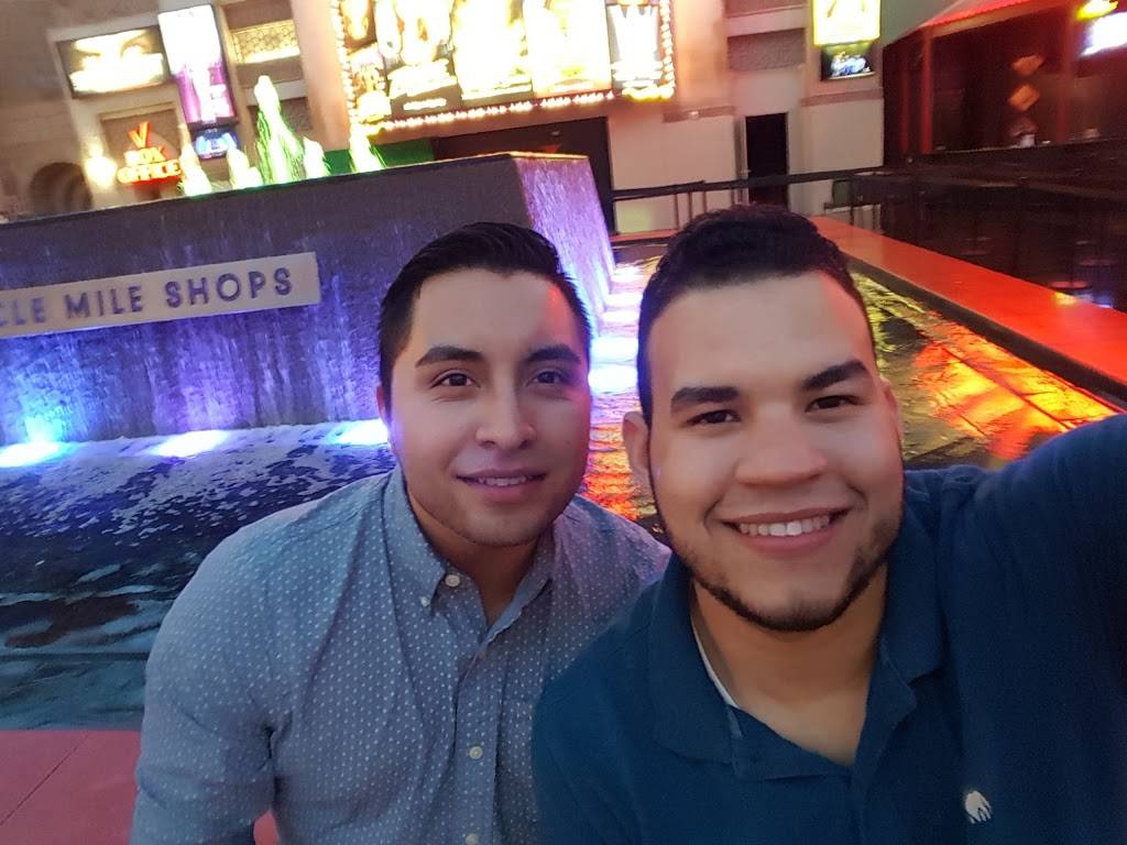 Pizza Hut | restaurant | 13706 W Bell Rd Ste 16, Surprise, AZ 85374, USA | 6235564444 OR +1 623-556-4444