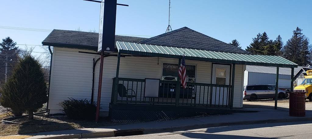 Betsys | restaurant | 503 Main St, Highland, WI 53543, USA | 6089297482 OR +1 608-929-7482