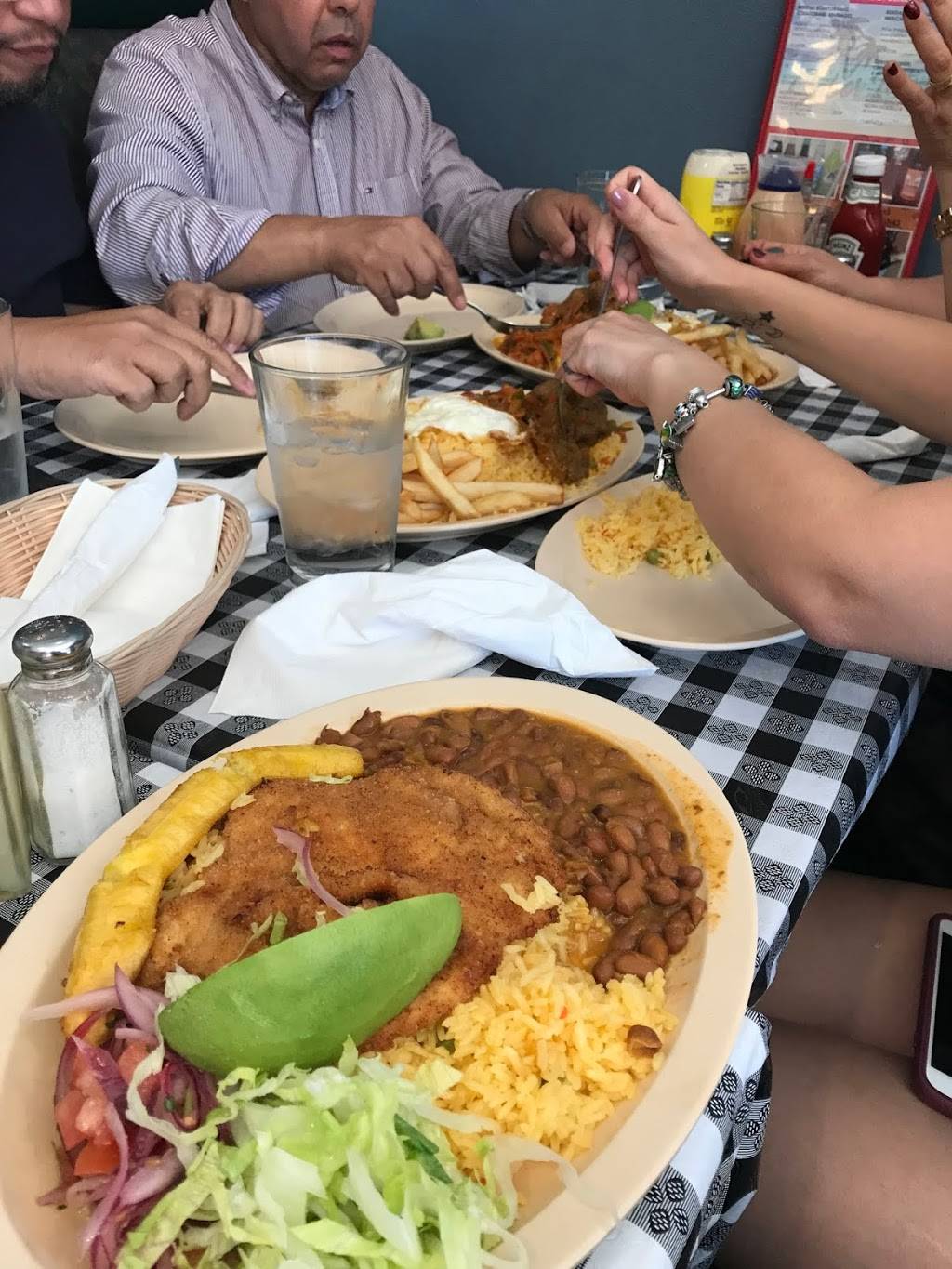 Sabor Latino | restaurant | 2505 Central Ave NE, Minneapolis, MN 55418, USA | 6127881051 OR +1 612-788-1051