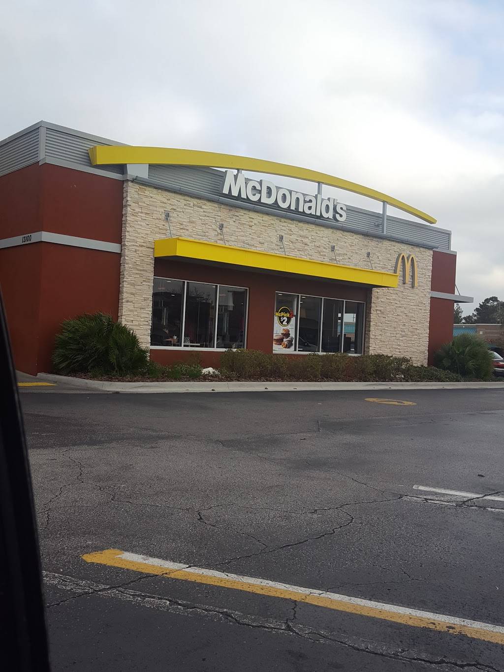 McDonalds | cafe | 13100 Cortez Blvd, Brooksville, FL 34613, USA | 3525967042 OR +1 352-596-7042
