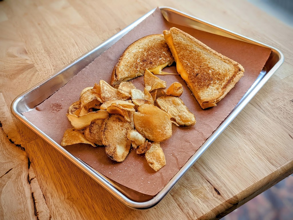 Ollie & Finns Counter | restaurant | 307 W 11th St Columbia Arts Building, Columbia, TN 38401, USA | 9319222401 OR +1 931-922-2401