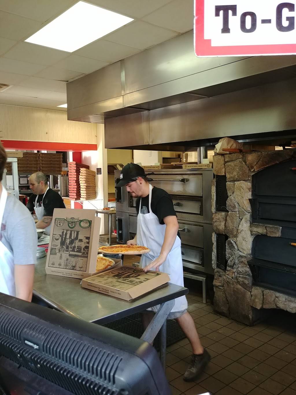 Brooklyn Boys Pizza | restaurant | 119 Marketplace Ave, Mooresville, NC 28117, USA | 7046962697 OR +1 704-696-2697