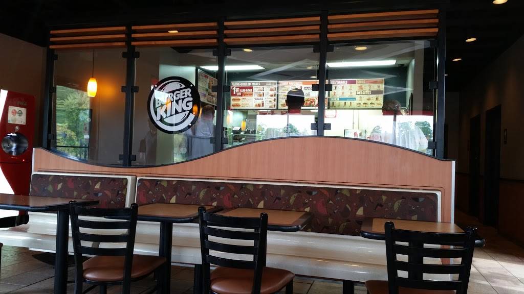 Burger King | restaurant | 304 Paseo Vereda Drive, St. Augustine, FL 32095, USA | 9048271410 OR +1 904-827-1410