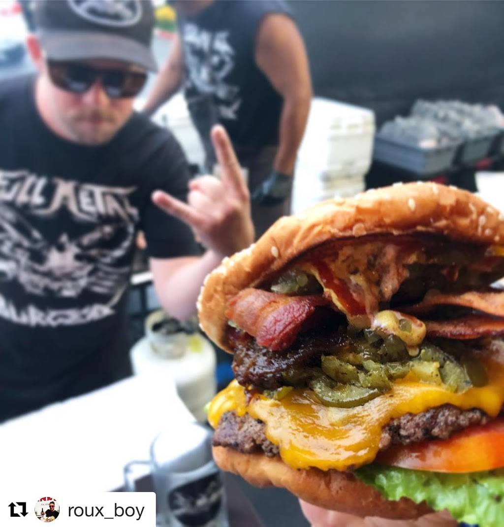 Full Metal Burgers | restaurant | 2550 Jason Ct, Oceanside, CA 92056, USA | 7605123719 OR +1 760-512-3719