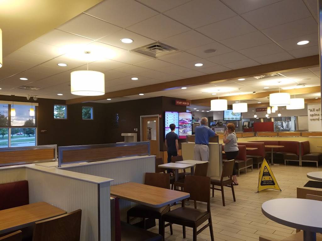 Wendys | restaurant | 740 Northwest Hwy, Cary, IL 60013, USA | 8476394543 OR +1 847-639-4543