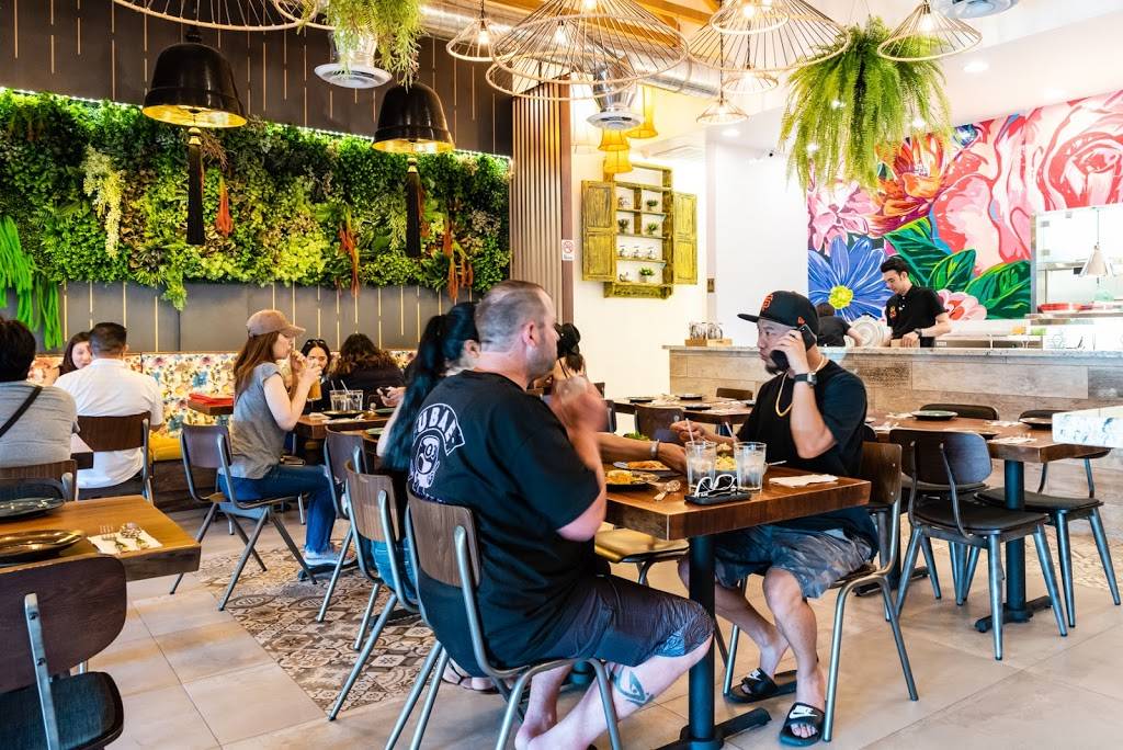 Weera Thai Kitchen - China Town | restaurant | 4276 Spring Mountain Rd #105, Las Vegas, NV 89102, USA | 7024851688 OR +1 702-485-1688