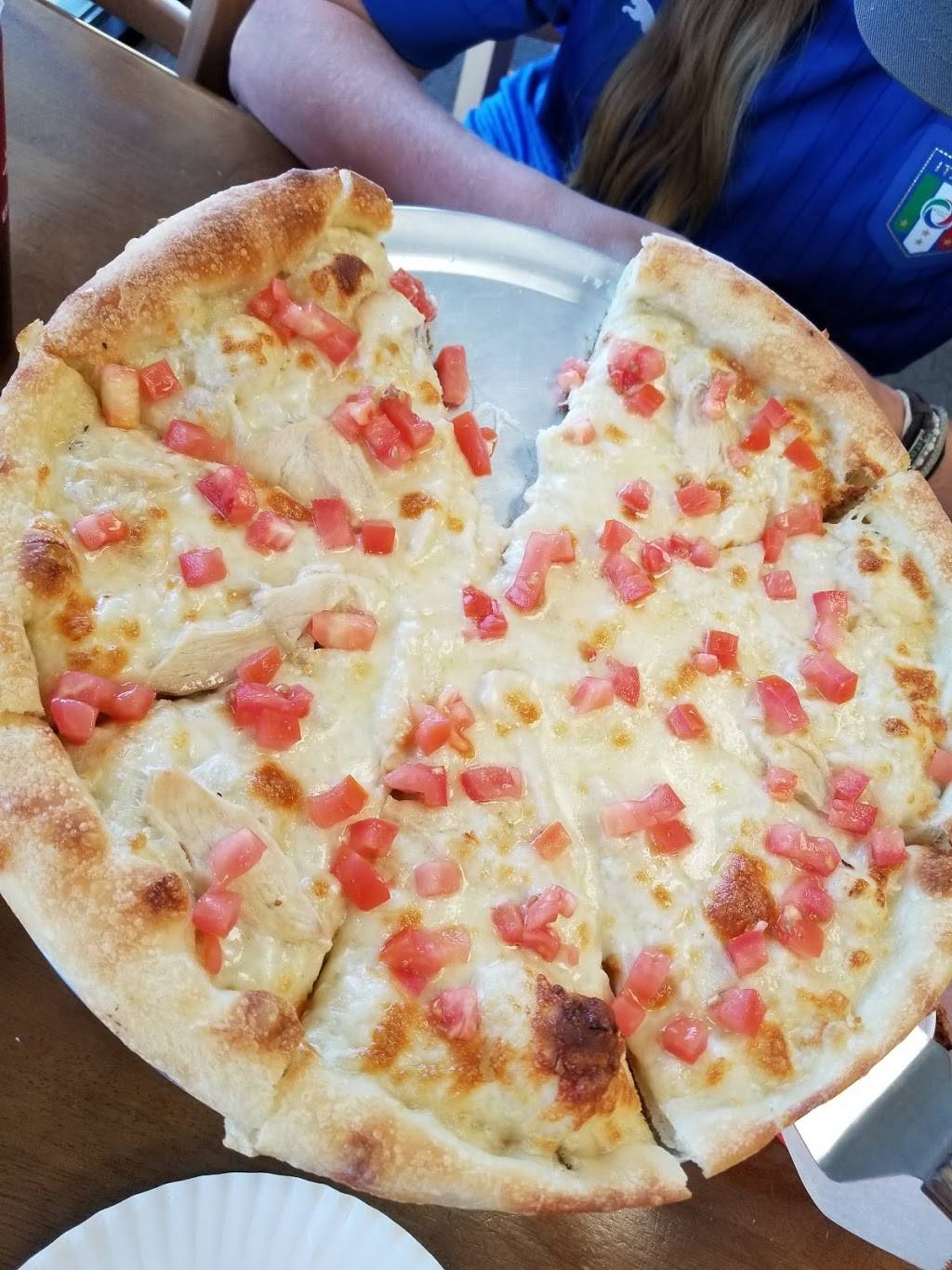 Black Forest Pies & Grinders | restaurant | 11470 Black Forest Rd, Colorado Springs, CO 80908, USA | 7194958555 OR +1 719-495-8555