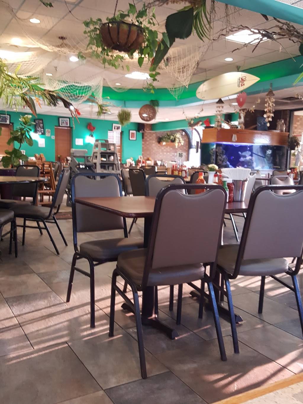 Mariscos El Veneno | restaurant | 4151, 6835 S Pulaski Rd, Chicago, IL 60629, USA | 7737357888 OR +1 773-735-7888