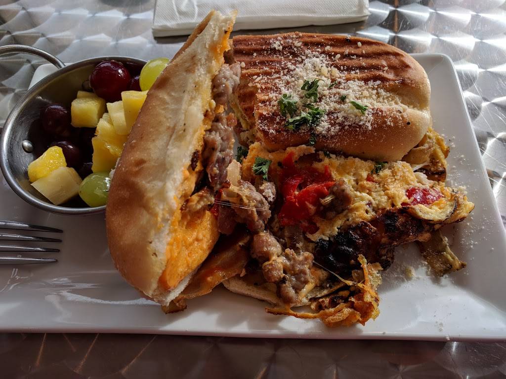 Café Piazza | restaurant | 1900 Arsenal St, St. Louis, MO 63118, USA | 3143430294 OR +1 314-343-0294