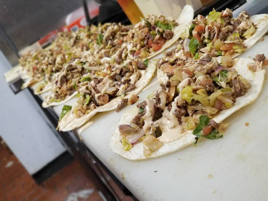 MunchPlace | restaurant | 105-25 64th Rd, Forest Hills, NY 11375, USA | 7182752998 OR +1 718-275-2998