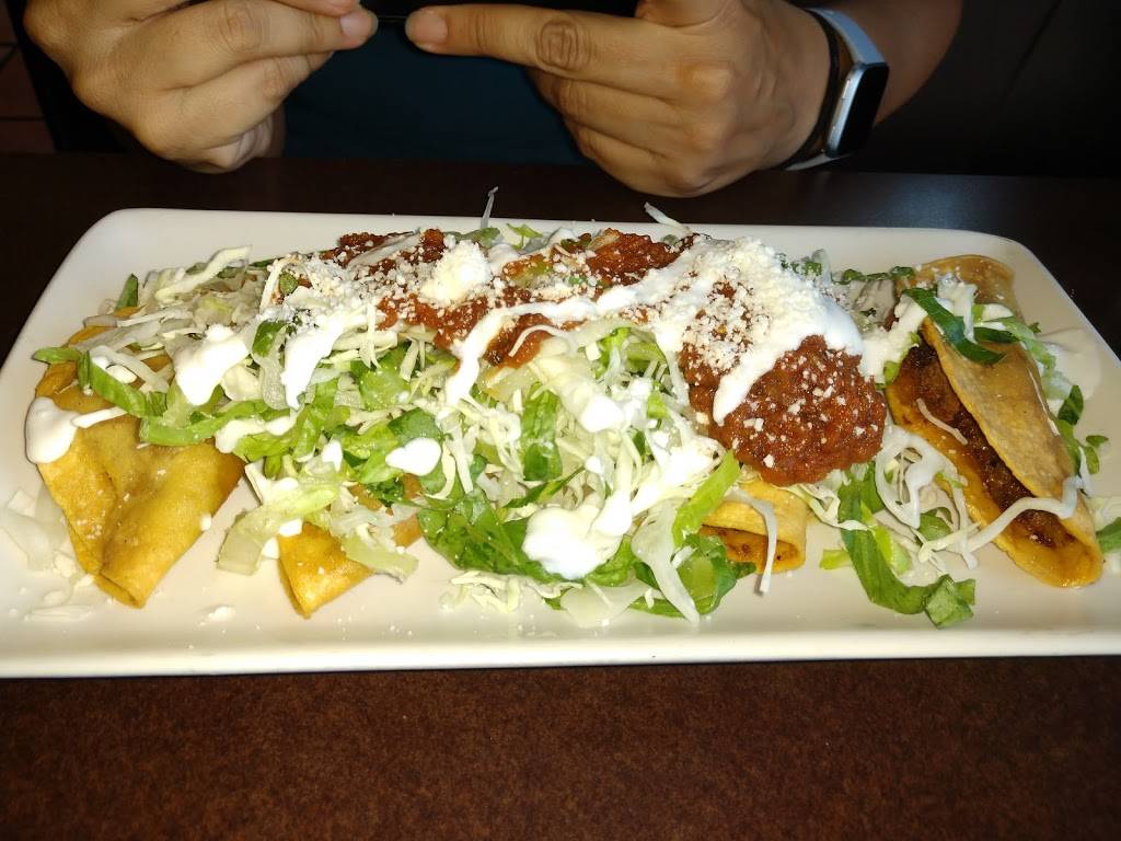 KALAVERAS | restaurant | 16530 Bellflower Blvd, Bellflower, CA 90706, USA | 5624610599 OR +1 562-461-0599