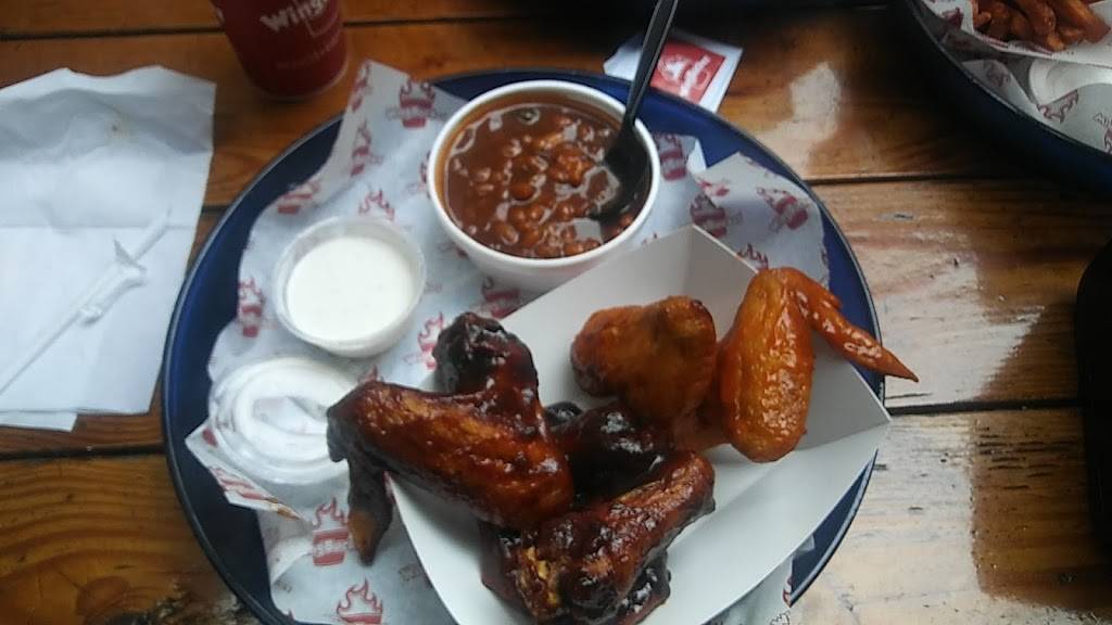Wing Bucket | restaurant | 1200 Main St #100, Dallas, TX 75202, USA | 2147609491 OR +1 214-760-9491