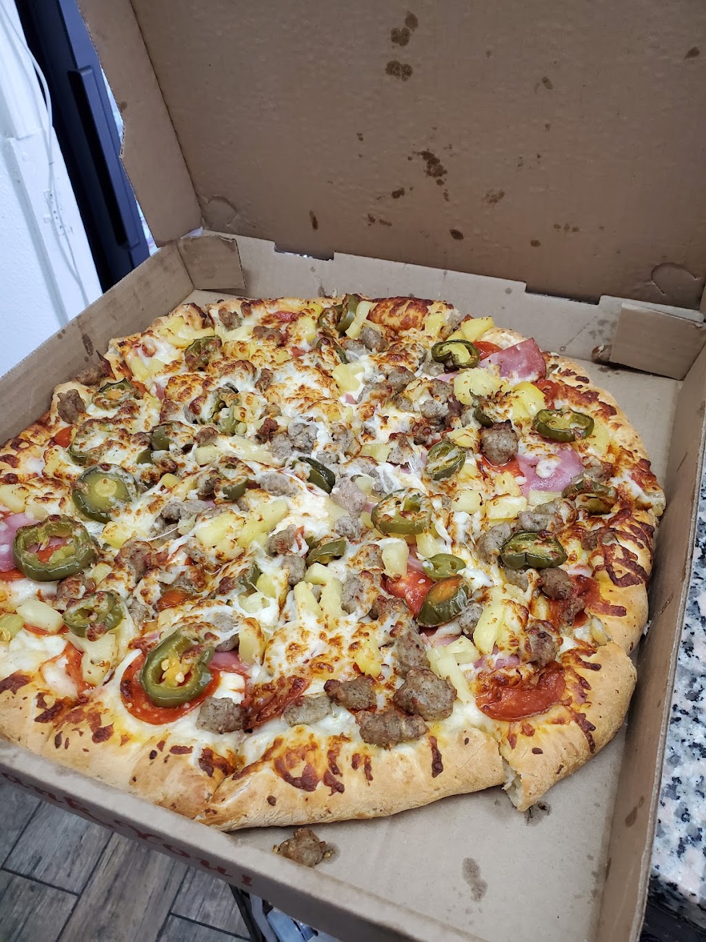 Slice Pizza & Krunchy Chicken | restaurant | 1383 MacArthur Blvd, San Leandro, CA 94577, USA | 5105673014 OR +1 510-567-3014