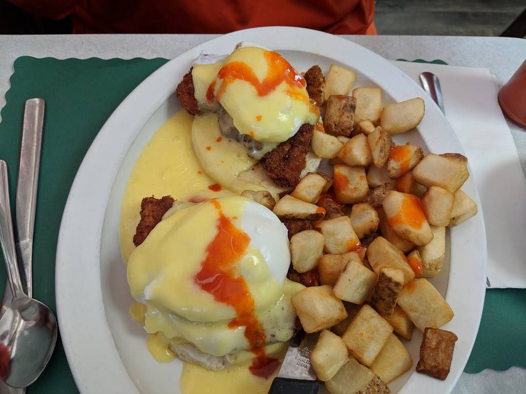 Coughlins Place | restaurant | 182 N Main St, East Longmeadow, MA 01028, USA | 4135251899 OR +1 413-525-1899