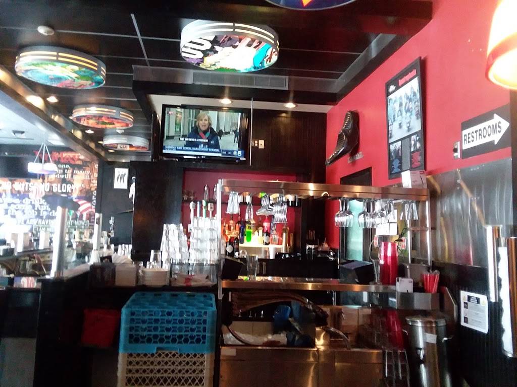 TGI Fridays | restaurant | 1695 E Golf Rd, Schaumburg, IL 60173, USA | 8479690126 OR +1 847-969-0126