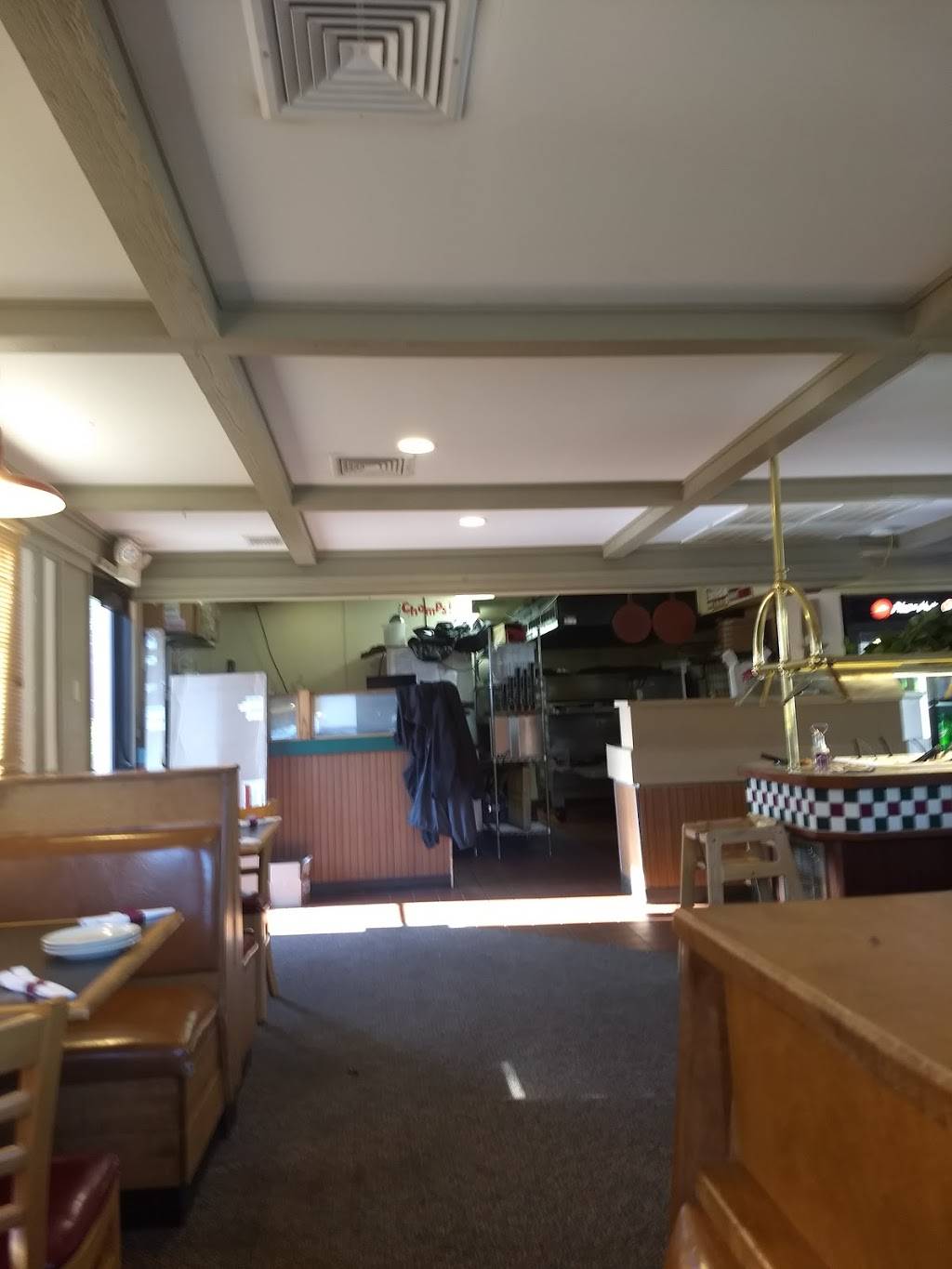 Pizza Hut | meal delivery | 200 E Ross St, Clearwater, KS 67026, USA | 6205842044 OR +1 620-584-2044