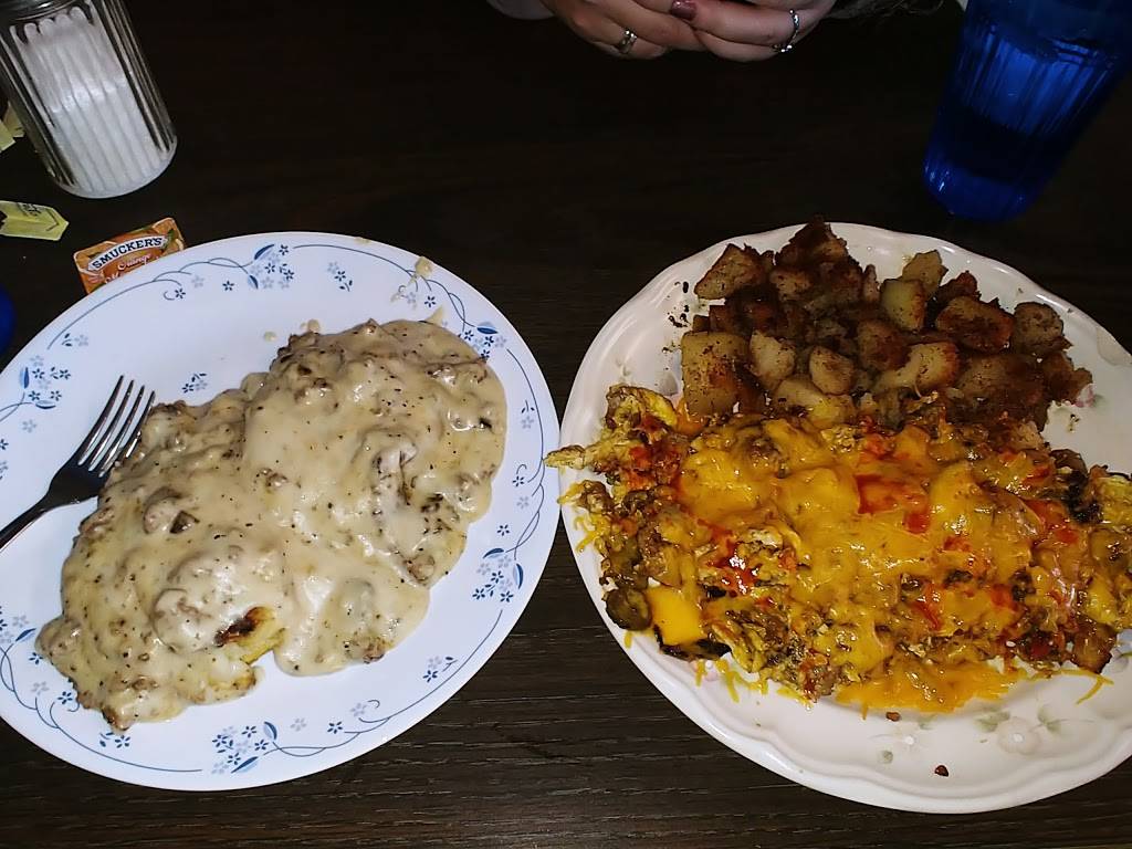 Snowy Mountain Cafe | restaurant | 3360 FL-207, Elkton, FL 32033, USA | 9042177695 OR +1 904-217-7695