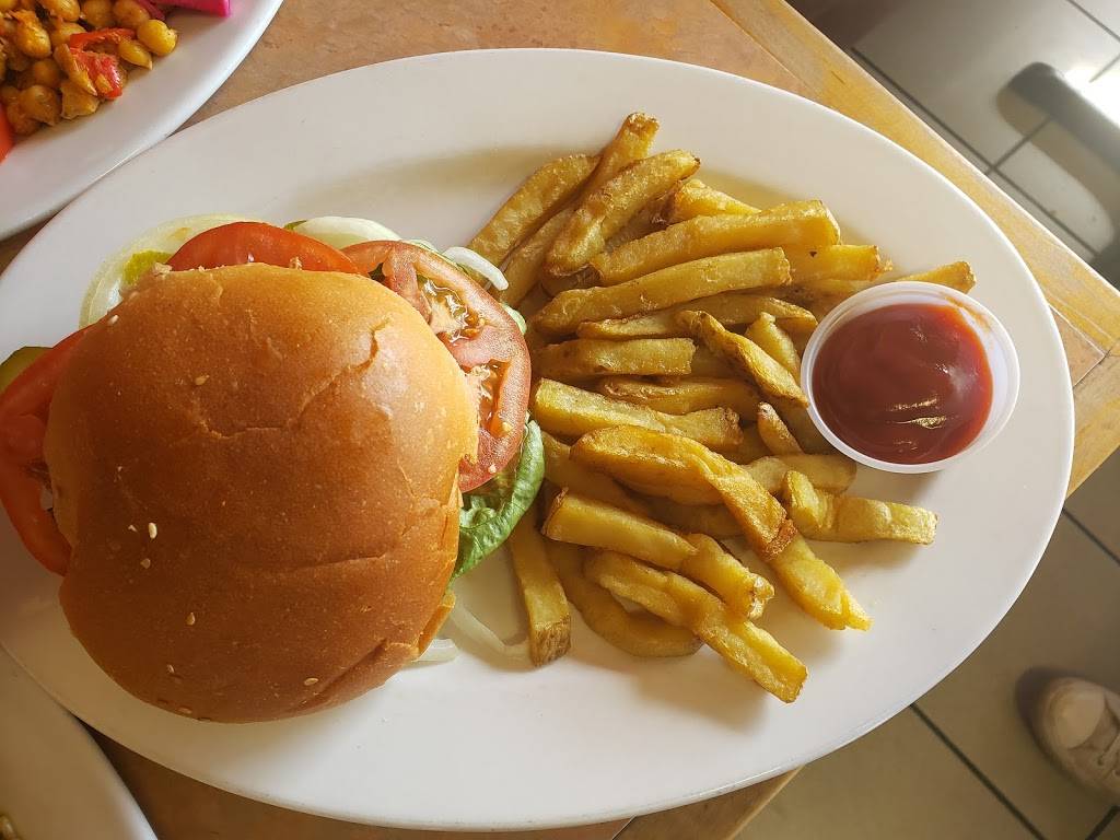 Flame Shawarma And Grill | restaurant | 2515 Derry Rd E, Mississauga, ON L4T 1A1, Canada | 9056738646 OR +1 905-673-8646