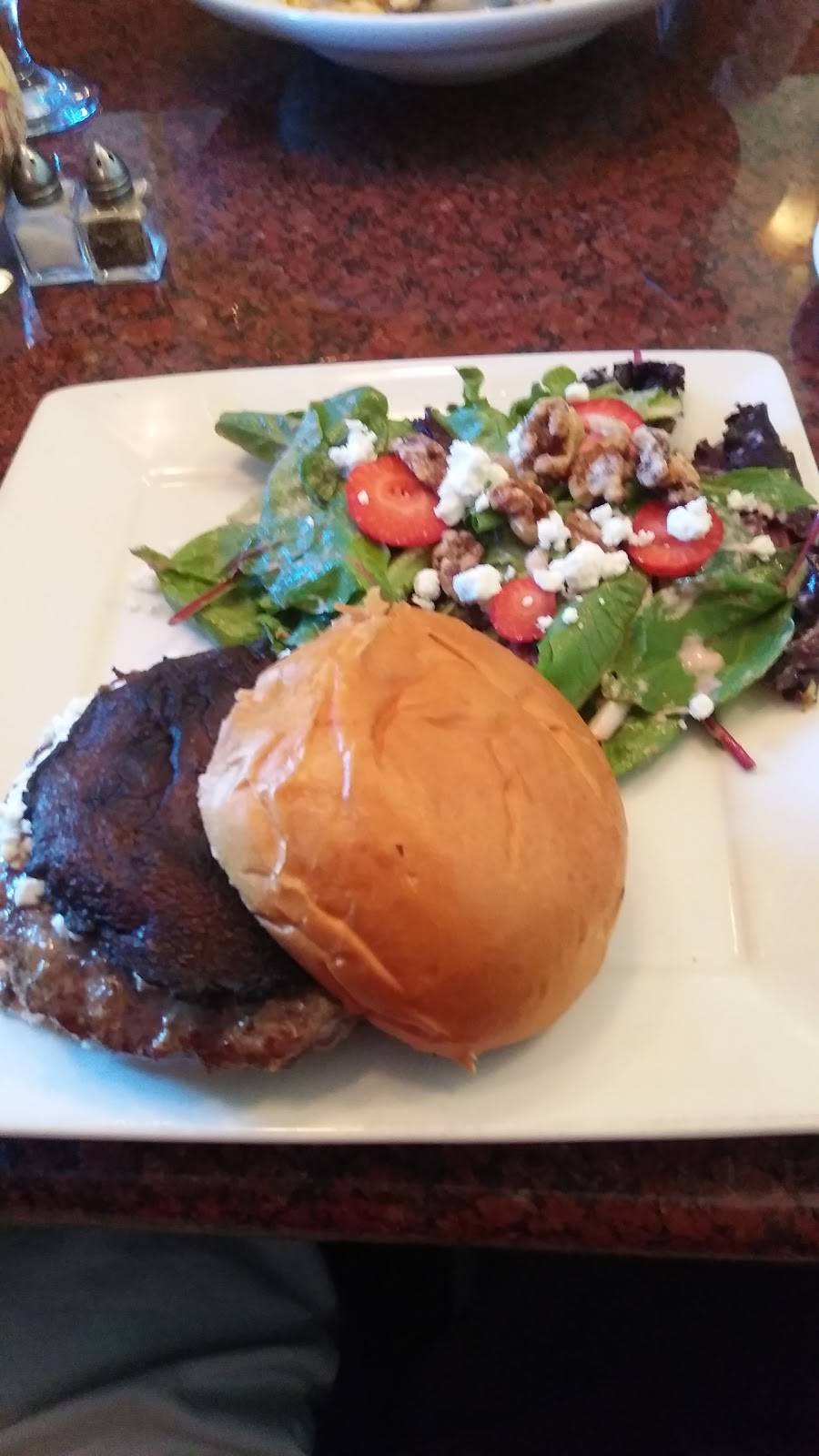 Pieros Italian Restaurant | restaurant | 3500 Reading Way, Huntingdon Valley, PA 19006, USA | 2159473650 OR +1 215-947-3650