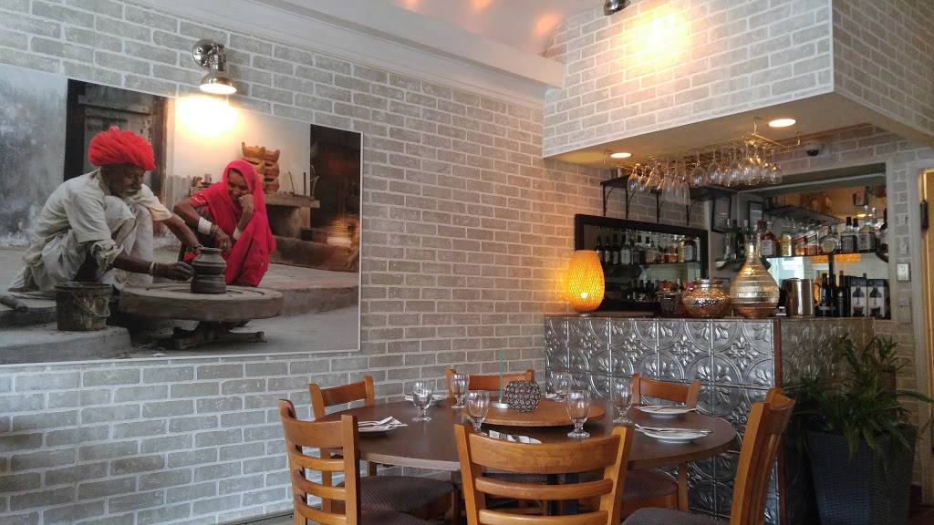 Butter Chicken Factory | restaurant | 556 Parliament St, Toronto, ON M4K 1P6, Canada | 4169647583 OR +1 416-964-7583