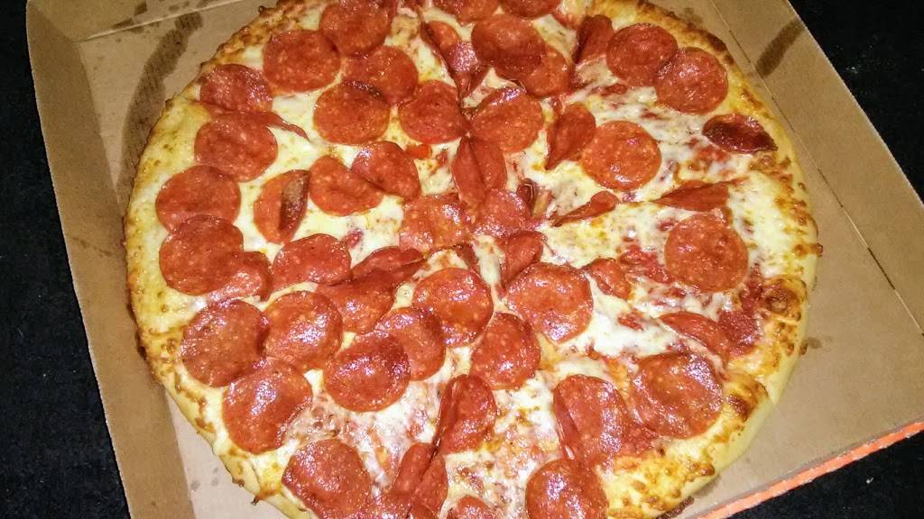 Little Caesars Pizza | meal takeaway | 1336 E Florida Ave, Hemet, CA 92544, USA | 9517668117 OR +1 951-766-8117
