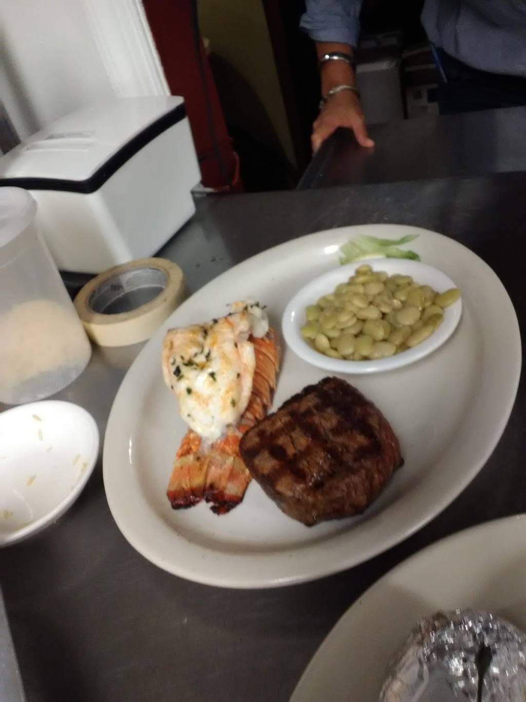 Sandpiper Restaurant | restaurant | 850 Rappahannock Dr, White Stone, VA 22578, USA | 8044356176 OR +1 804-435-6176