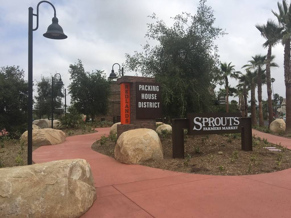 Jersey Mikes Subs | meal takeaway | 400 W Stuart Ave Suite 100, Redlands, CA 92374, USA | 9096740011 OR +1 909-674-0011