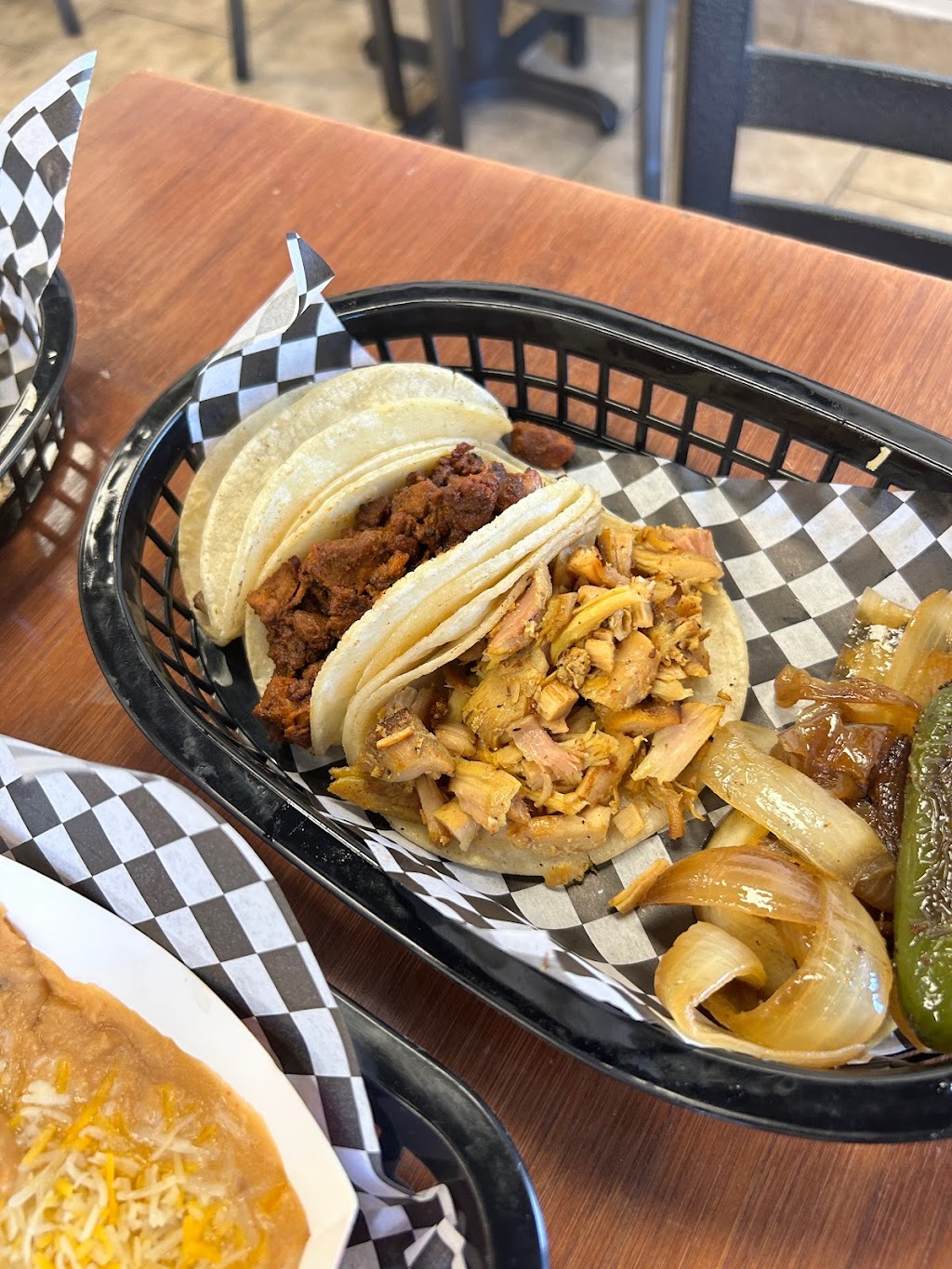 Un Buen Taco | restaurant | 10575 W Indian School Rd STE 101, Avondale, AZ 85392, USA | 6232897501 OR +1 623-289-7501