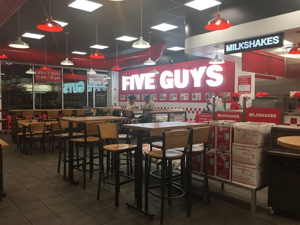 Five Guys | meal takeaway | 2440 95th St, Evergreen Park, IL 60805, USA | 7033399500 OR +1 703-339-9500