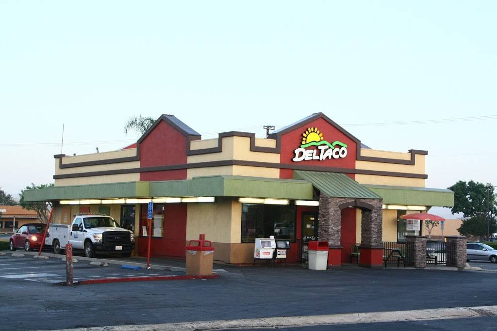 Del Taco | meal takeaway | 26270 Bouquet Canyon Rd, Saugus, CA 91350, USA | 6612552121 OR +1 661-255-2121