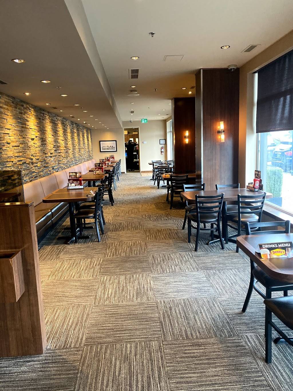 Dennys | restaurant | 5400 Dixie Rd, Mississauga, ON L4W 4T4, Canada | 9052828222 OR +1 905-282-8222