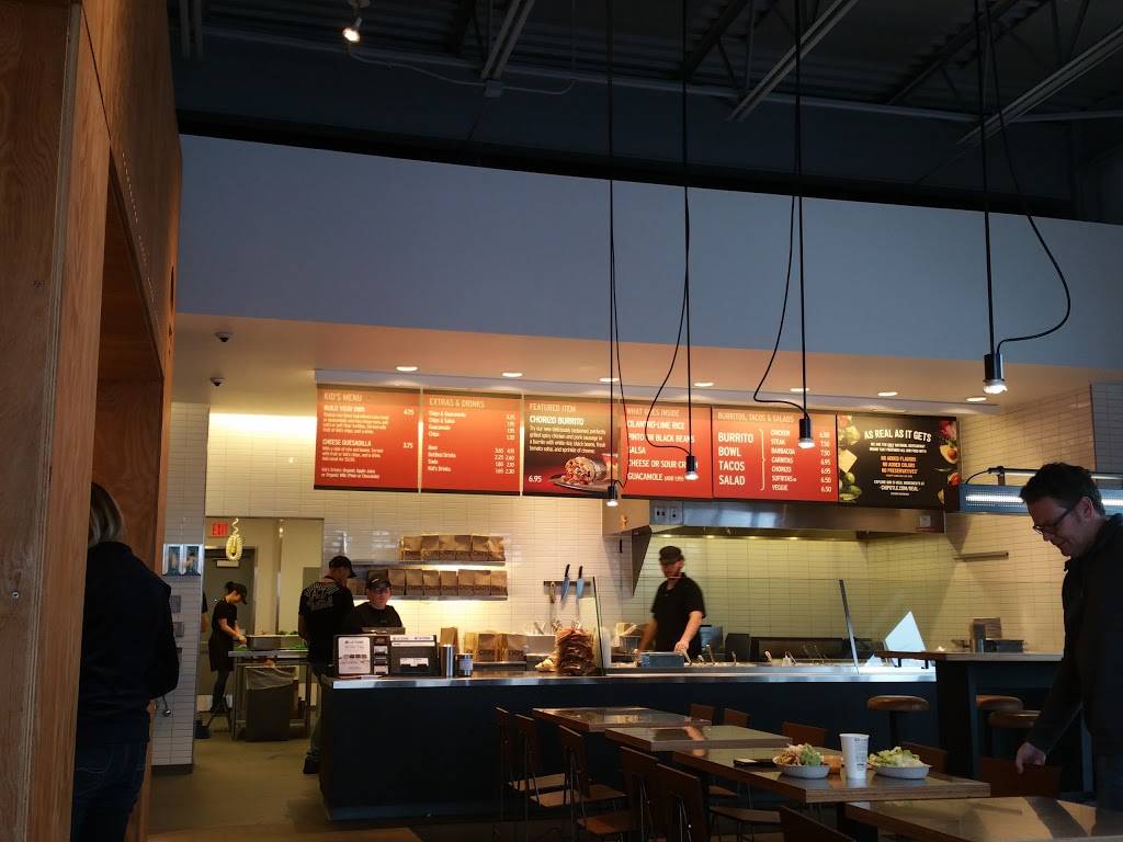 Chipotle Mexican Grill | restaurant | 2388 S Oneida St Ste 300, Ashwaubenon, WI 54304, USA | 9204970216 OR +1 920-497-0216