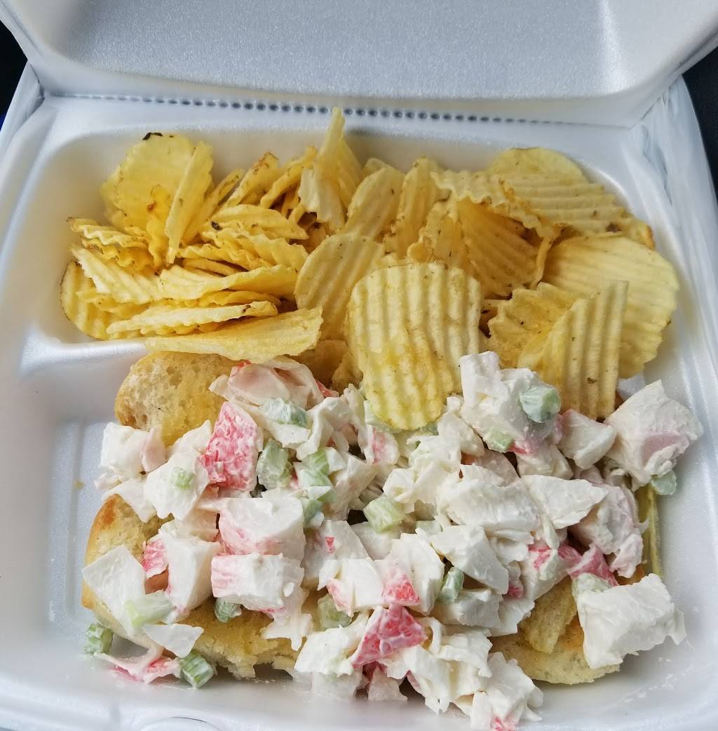 Rays Seafood | restaurant | 7 Pinecrest Dr, Essex Junction, VT 05452, USA | 8028793611 OR +1 802-879-3611