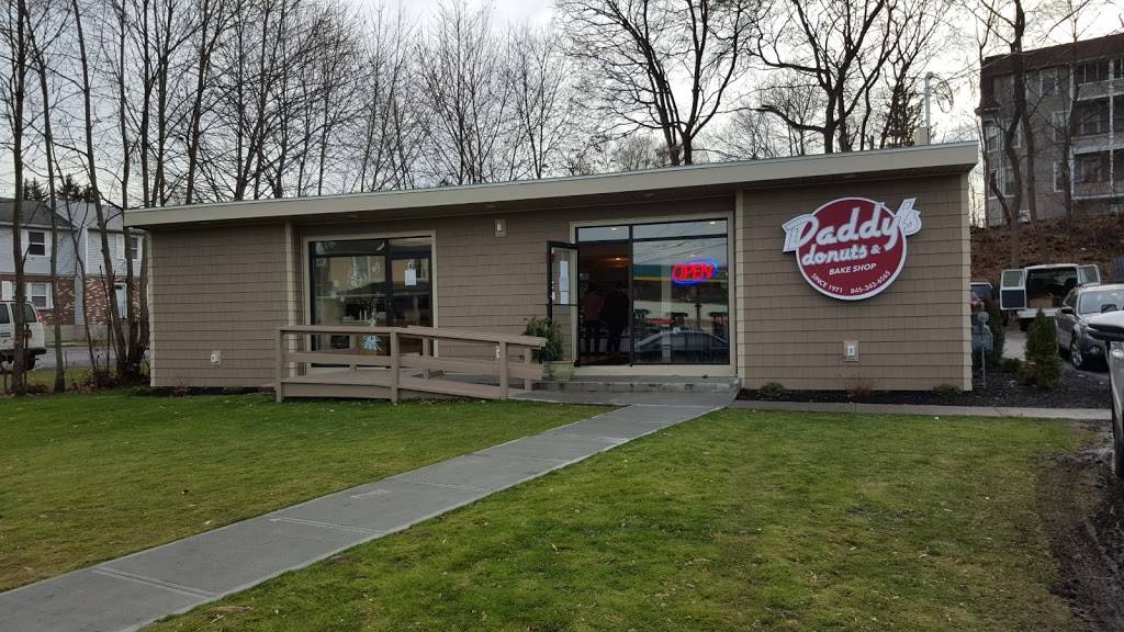 Daddys Donuts | bakery | 4 Fairlawn Ave, Middletown, NY 10940, USA | 8453436565 OR +1 845-343-6565