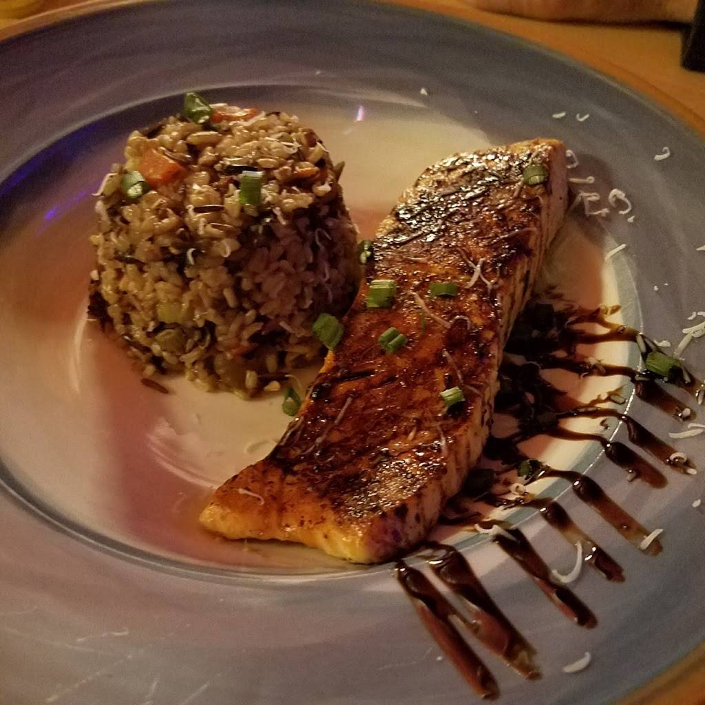 Woods Bar & Grill | restaurant | 320 S Oak St, Lone Rock, WI 53556, USA | 6085832625 OR +1 608-583-2625