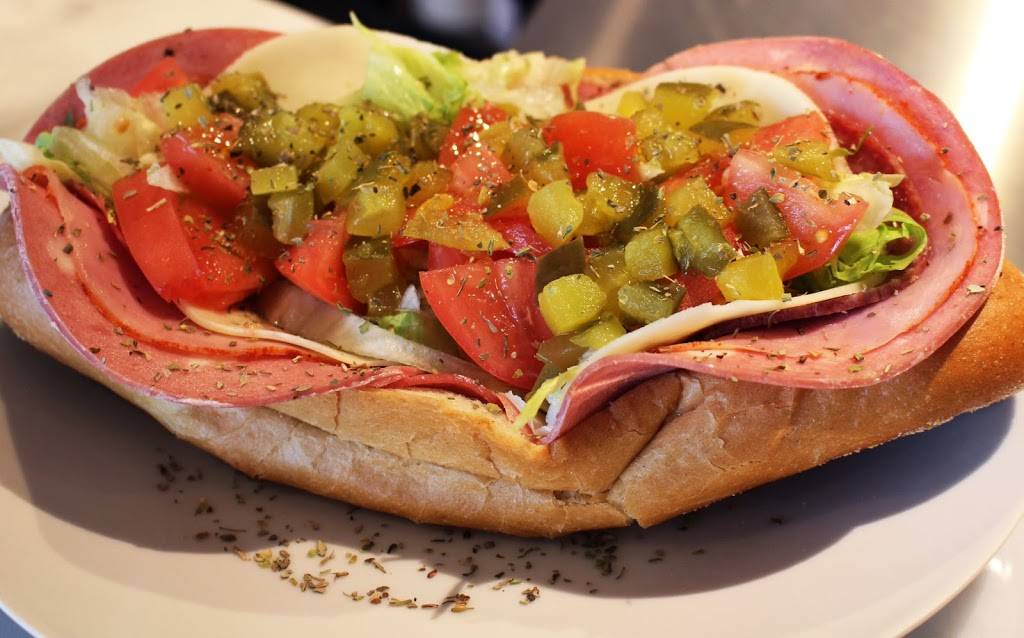 Royal Roast Beef & Seafood | restaurant | 475 Main St, Stoneham, MA 02180, USA | 7814387779 OR +1 781-438-7779