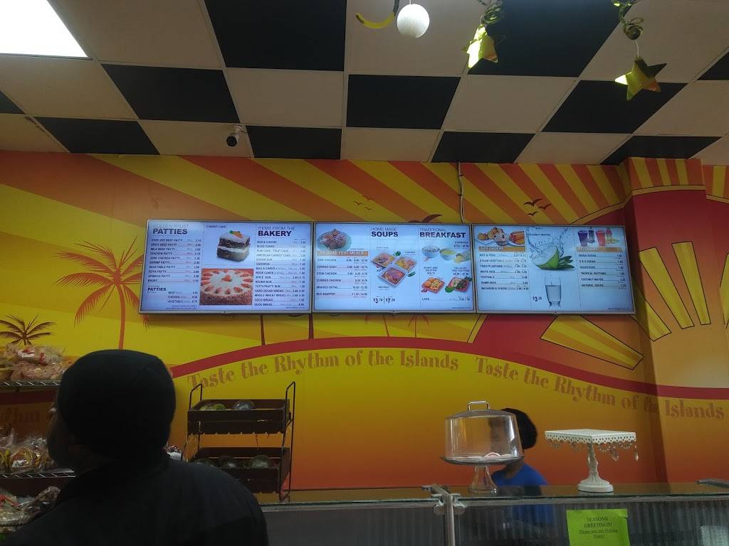 Golden Krust Caribbean Bakery & Grill | restaurant | 303 Main St, City of Orange, NJ 07050, USA | 9736727080 OR +1 973-672-7080