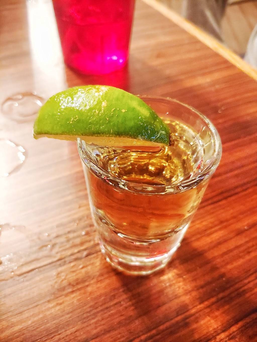 Avocados Mexican Grill | restaurant | 10822 Evergreen Way, Everett, WA 98204, USA | 4253225690 OR +1 425-322-5690