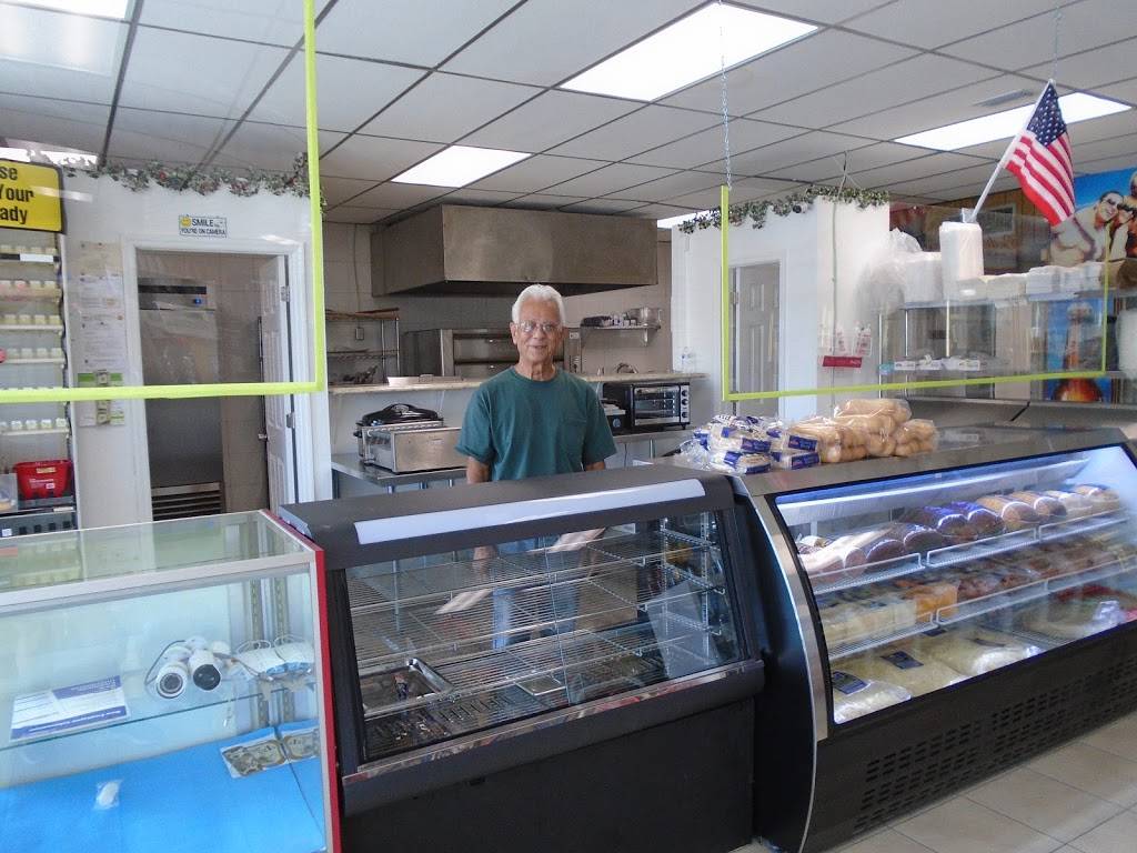 Banana River Market | restaurant | 245 N Banana River Dr, Merritt Island, FL 32952, USA | 3213382077 OR +1 321-338-2077