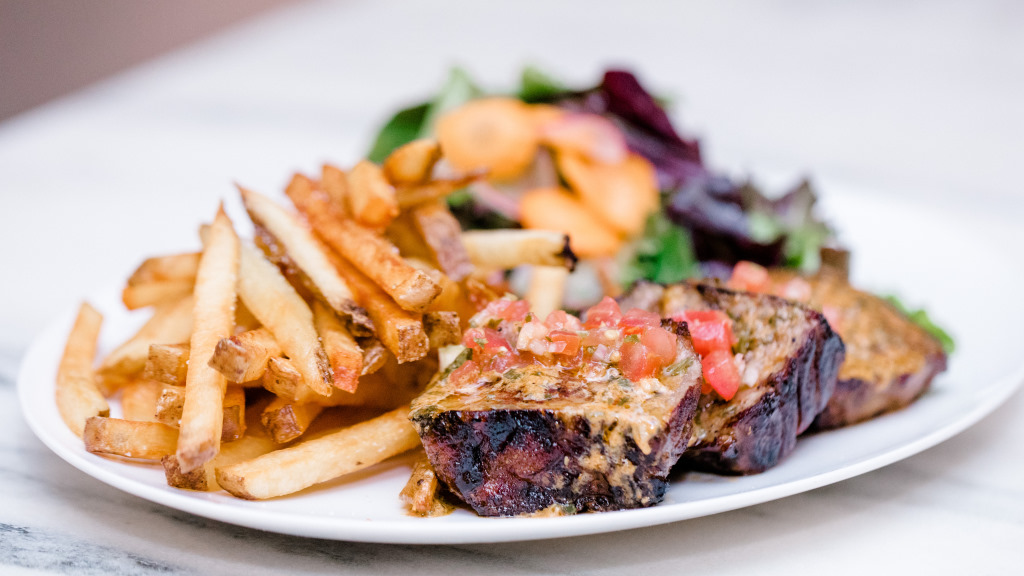 Tourterelle Restaurant & Inn | restaurant | 3629 Ethan Allen Hwy, New Haven, VT 05472, USA | 8024536309 OR +1 802-453-6309