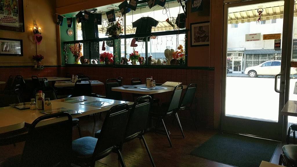 Xochimilco Cafe | restaurant | 36 S San Joaquin St, Stockton, CA 95202, USA | 2094623784 OR +1 209-462-3784