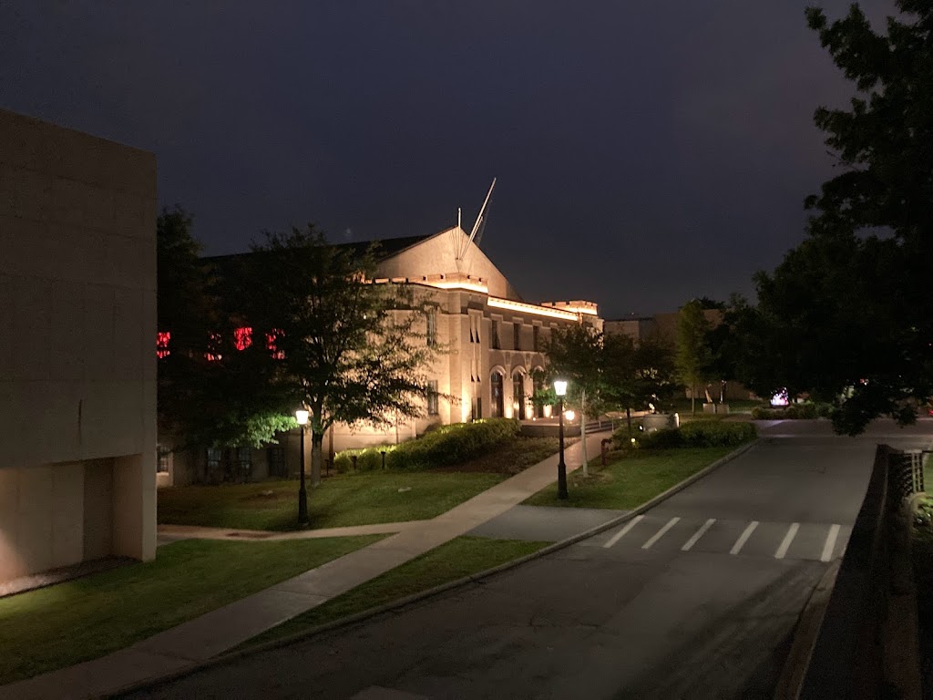 Chartwells | restaurant | 435 Garland Ave, Fayetteville, AR 72701, USA | 4795753232 OR +1 479-575-3232