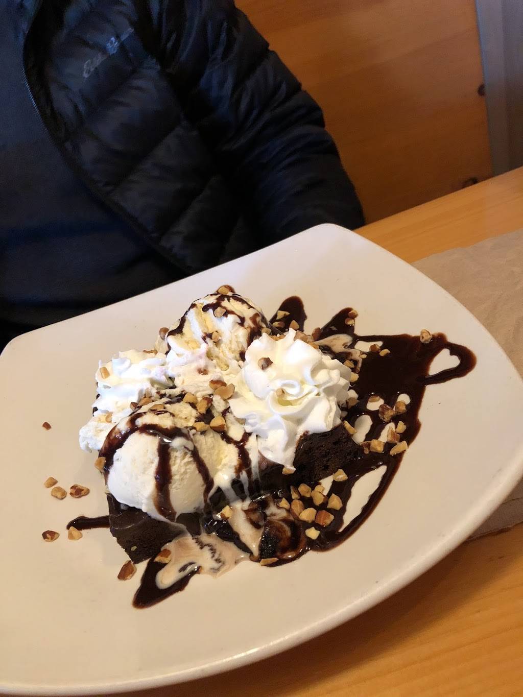 Islands Restaurant Folsom | restaurant | 2455 Iron Point Rd, Folsom, CA 95630, USA | 9169834092 OR +1 916-983-4092