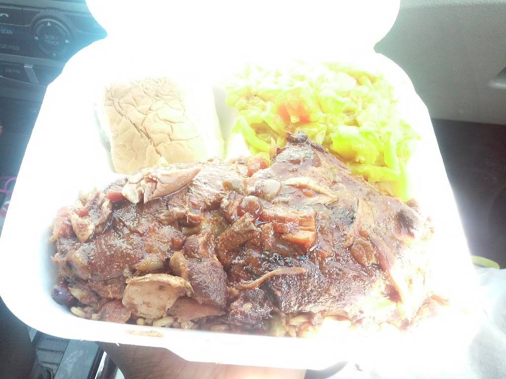 Cocoas Oxtails & Jerk | restaurant | 3701 Statesville Ave, Charlotte, NC 28206, USA | 9809496917 OR +1 980-949-6917