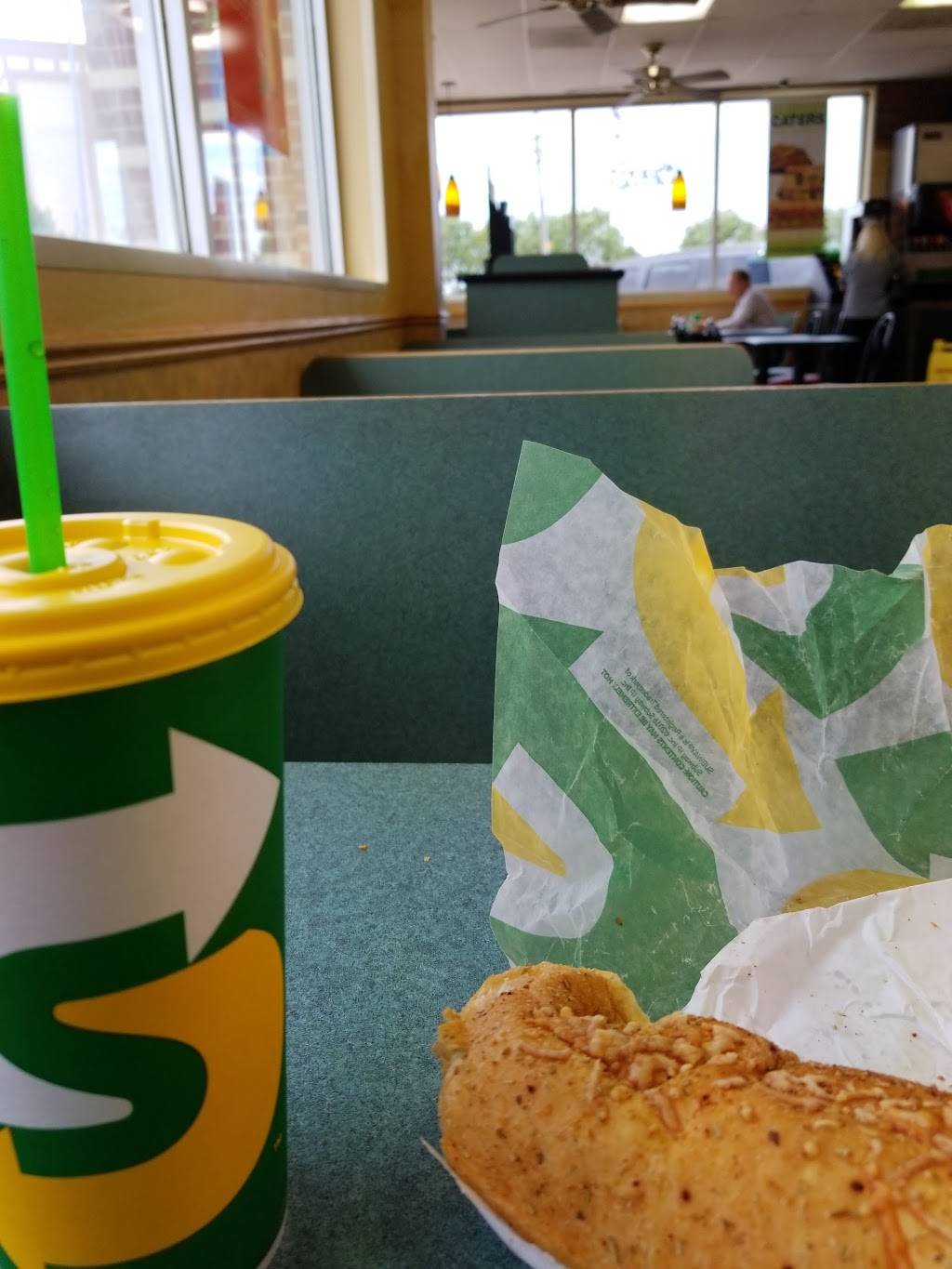Subway | meal takeaway | 10780 M St, Omaha, NE 68127, USA | 4025936777 OR +1 402-593-6777