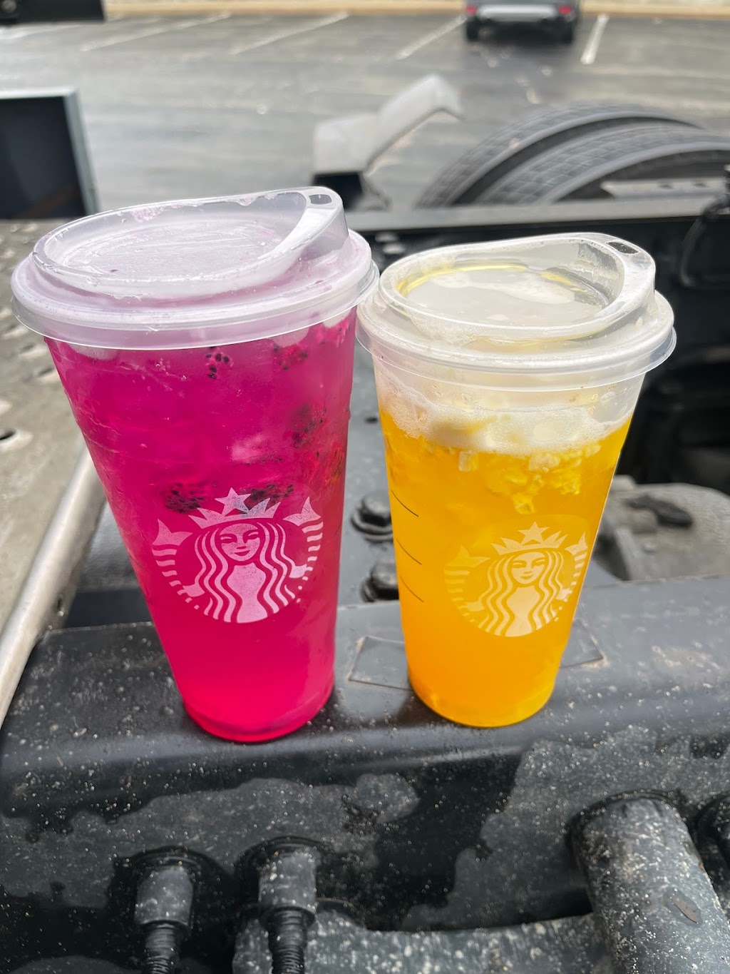 Starbucks | cafe | 3064 Plainfield Rd, Joliet, IL 60431, USA | 8158462555 OR +1 815-846-2555